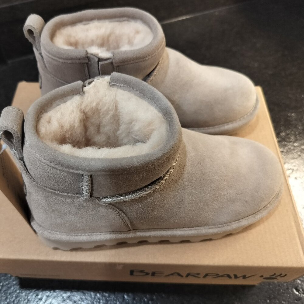 Bearpaw Shorty Youth Ankle Boot Mushroom Grey - US 3 Little Kid Medium